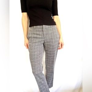 Banana Republic Avery gray and cream window pane ankle cropped trousers size 0